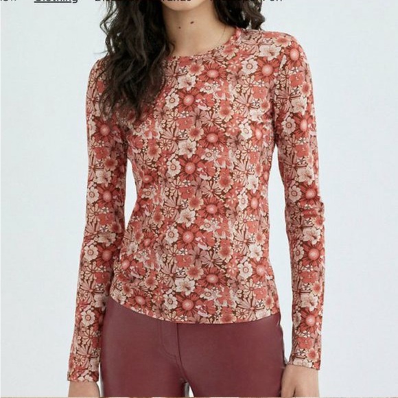 Aritzia Tops - Aritzia Wilfred Adrienne floral long sleeve size M red